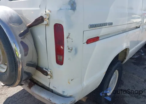 1981 Ford Econoline E150 Van from USA, damaged, VIN 2FTDE14F8BBA18979